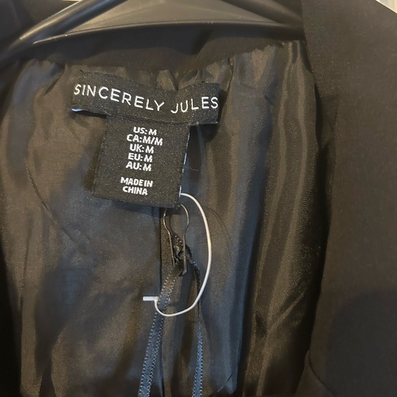 Sincerely Jules Black Sleeveless Vest - Picture 4 of 5